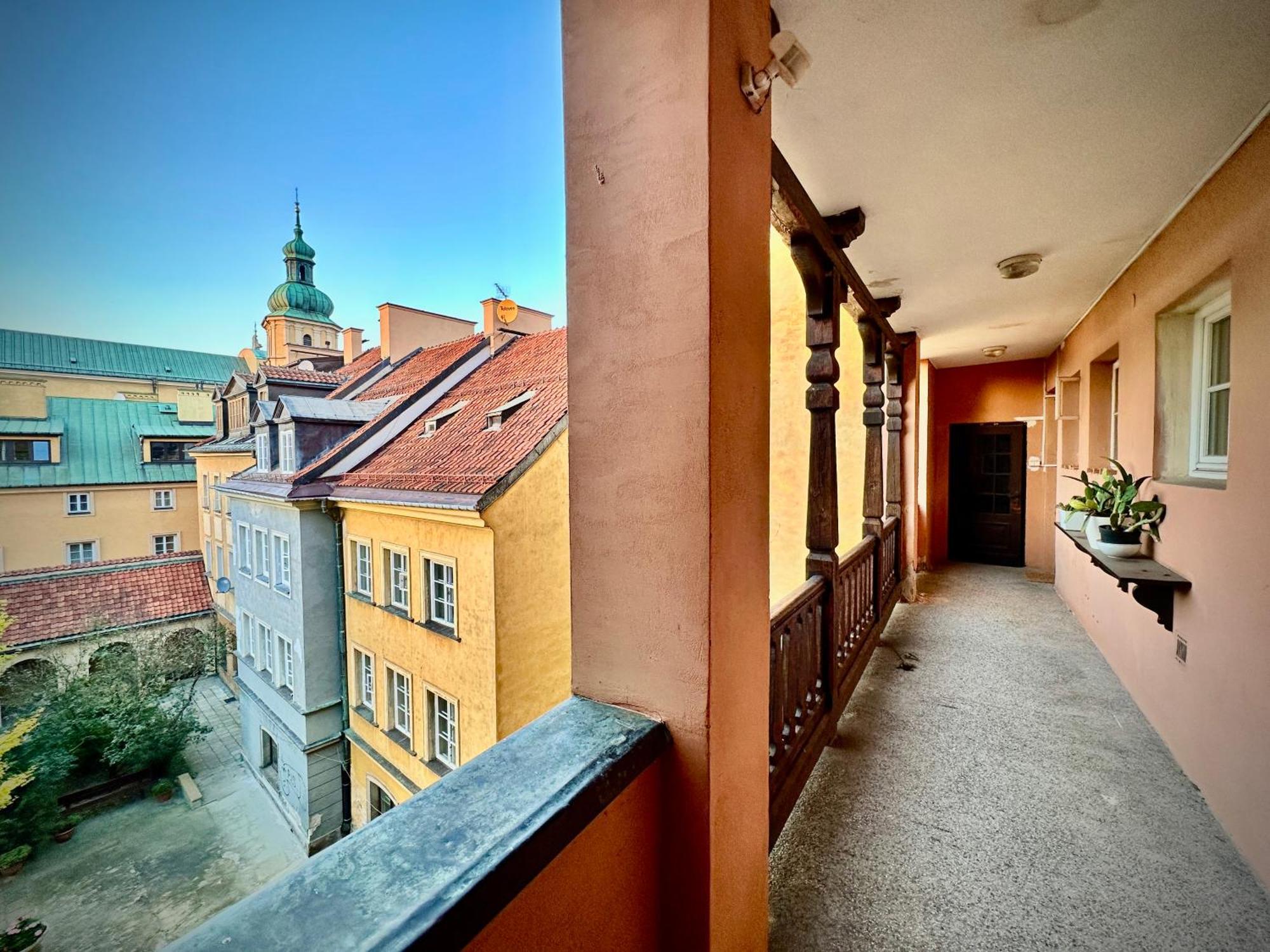 OLD TOWN Best View WiFi 300 Mb/s Huge screen Netflix AppleTV AmazonTV Warschau Buitenkant foto