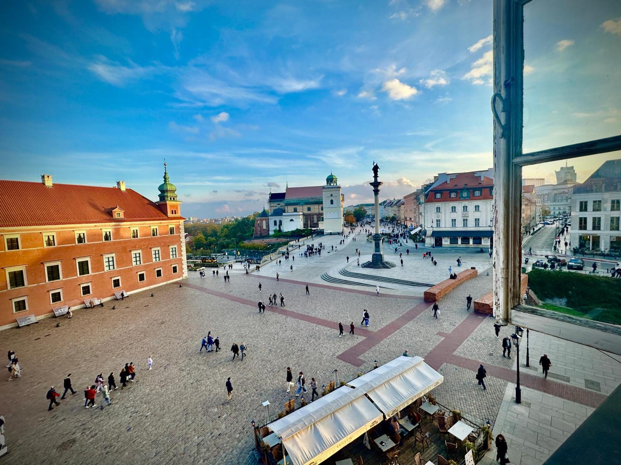 OLD TOWN Best View WiFi 300 Mb/s Huge screen Netflix AppleTV AmazonTV Warschau Buitenkant foto